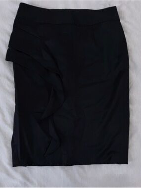 L.A.M.B. Black Ruffle-Accent Pencil Skirt